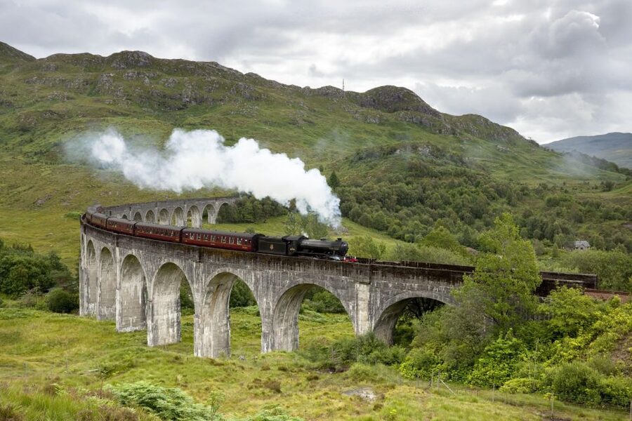 From Edinburgh: 2-Day Highlands Tour with Hogwarts Express - Day 1 from Edinburgh to Fort Augustus, with Pitlochry and Culloden built in