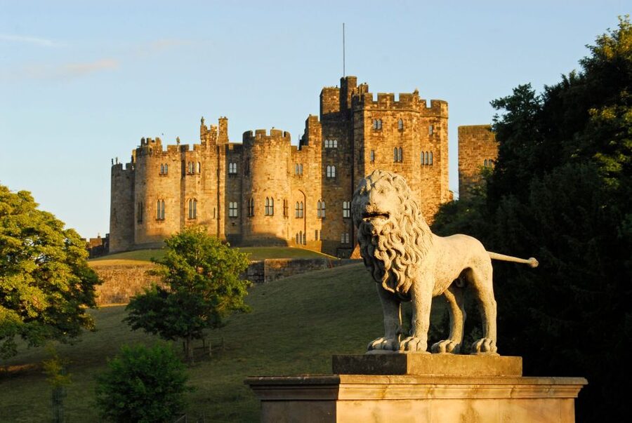 From Edinburgh: Day Trip to Bamburgh and Alnwick Castle - Why This Border Day Trip Feels Like Two Centuries in One