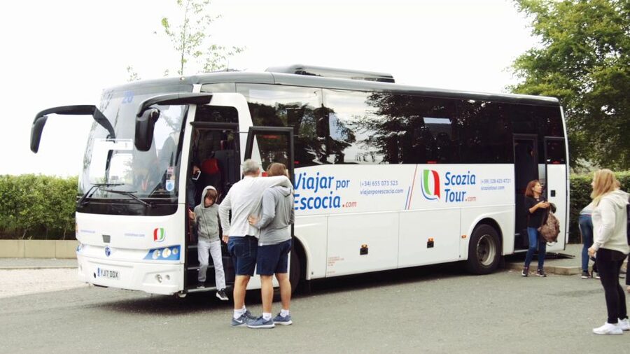 From Edinburgh: Glasgow & Scottish lakes Spanish Tour - Price and value for $71: how to judge a 10 hour Scotland sampler