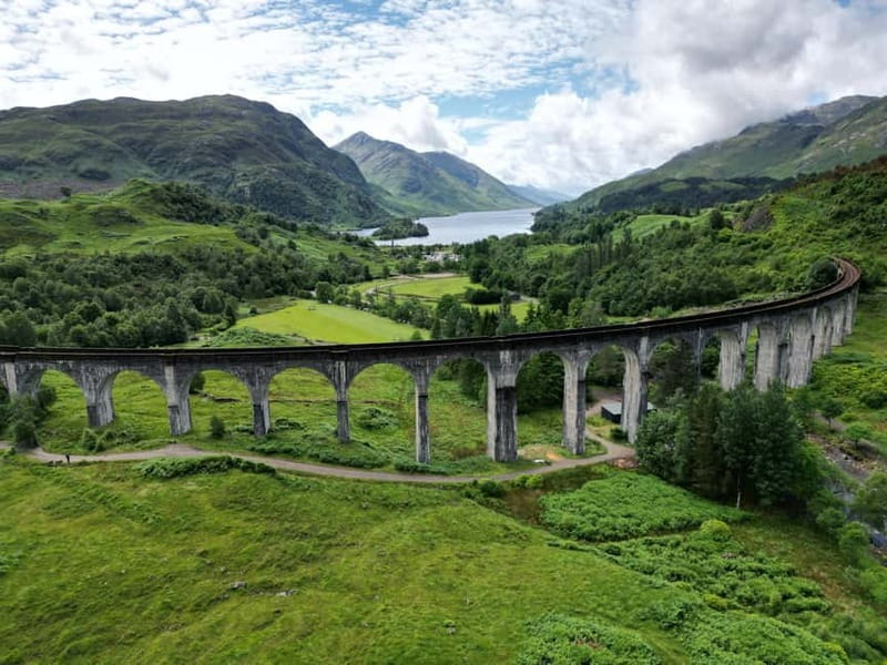 From Edinburgh: Glenfinnan Viaduct, Glencoe & Highlands Tour - From Edinburgh: Kelpies, Stirling Castle, and the Road North
