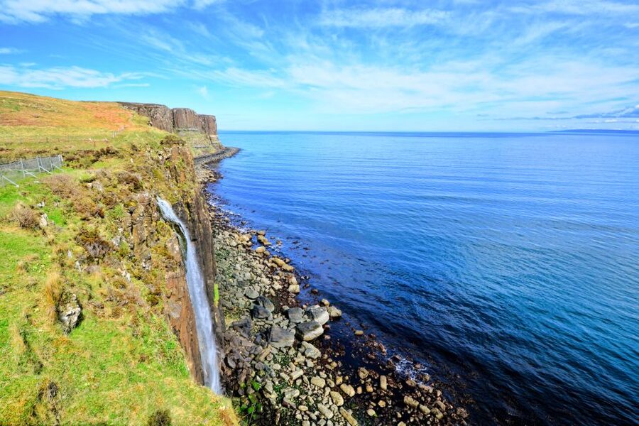From Edinburgh: Isle of Skye 3-Day Tour with Accommodation - Packing and pacing on Skye: shoes, rain gear, and stairs