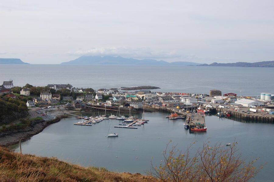 From Edinburgh: Isle of Skye and Hogwarts Express 4-Day Trip - Price and value: what $1,071 per person buys you