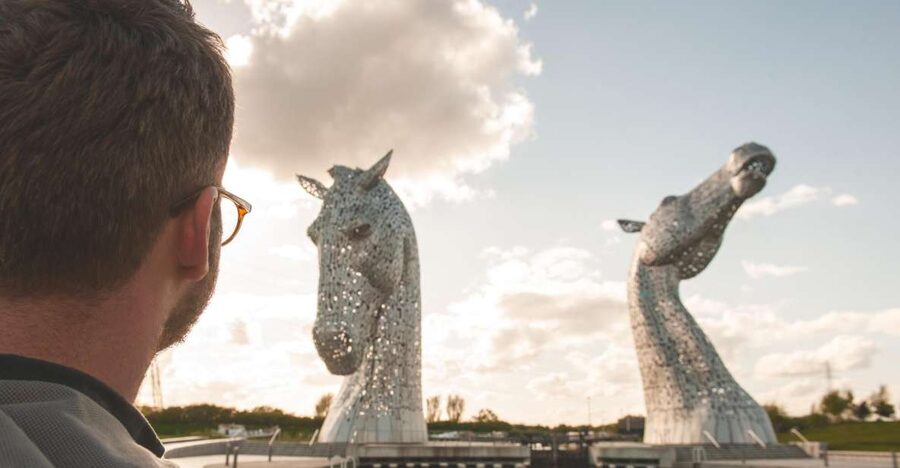 From Edinburgh: Loch Lomond, Kelpies & Stirling Castle Tour - A smart Scotland sampler from Edinburgh, Kelpies to Stirling