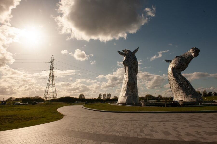 From Edinburgh: Loch Lomond, Kelpies & Stirling Castle Tour - Trossachs, Aberfoyle lunch, and the Highlands in Miniature idea