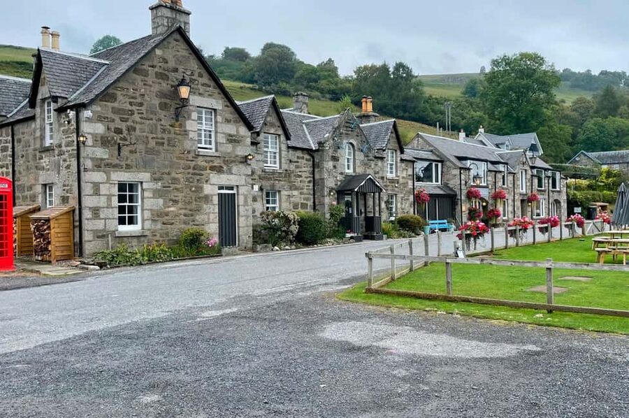 From Edinburgh: Loch Ness and Highlands Tour in Spanish - Time Management: How the 12-Hour Coach Day Feels