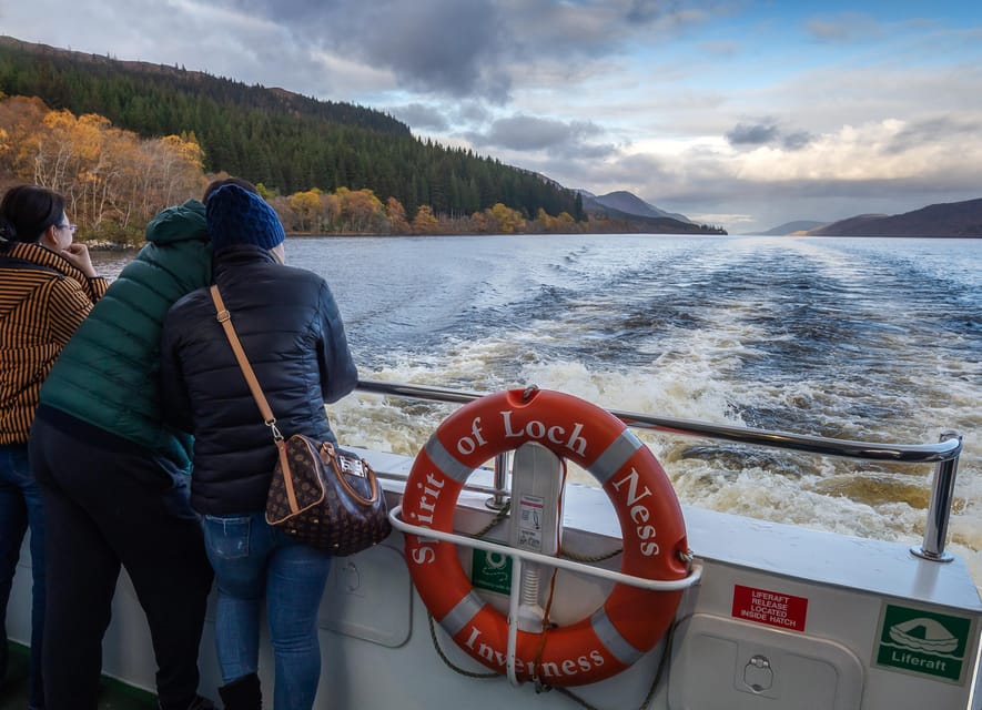 From Edinburgh: Loch Ness, Glencoe & Scottish Highlands Tour - Stirling Castle pass, Callander break, and the guide’s storytelling job