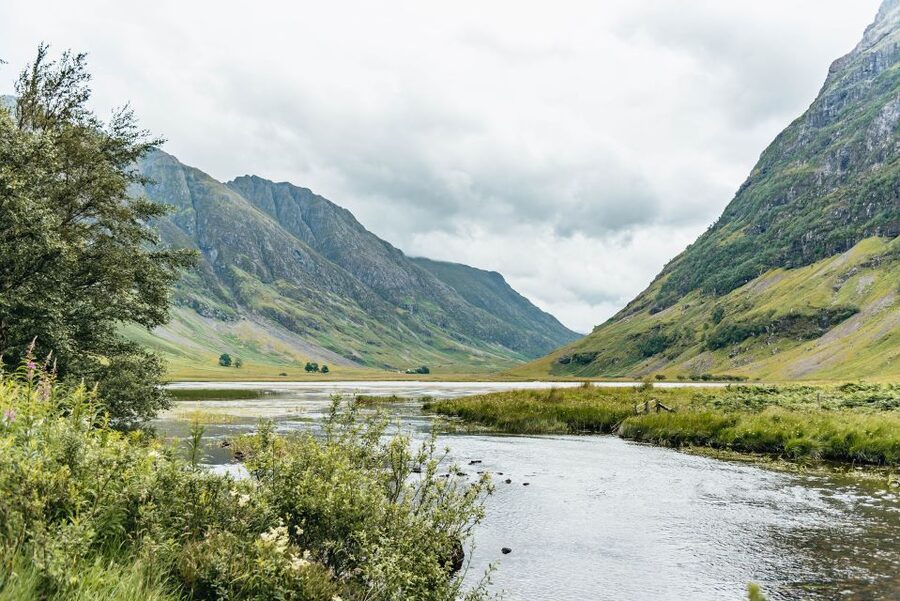 From Edinburgh: Loch Ness, Glenoce & The Highlands Day Tour - Seeing bridges and getting variety in a single day