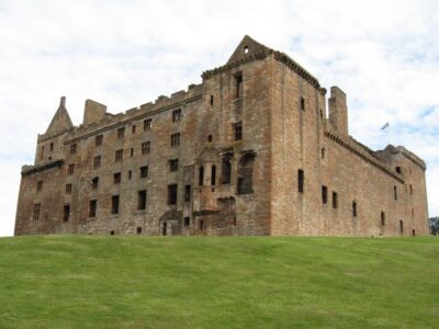 Outlander Adventure Day Tour with Entry