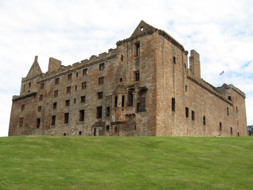 From Edinburgh: Outlander Adventure Day Tour with Entry - Midhope Castle (Lallybroch) steps and what the entry is like