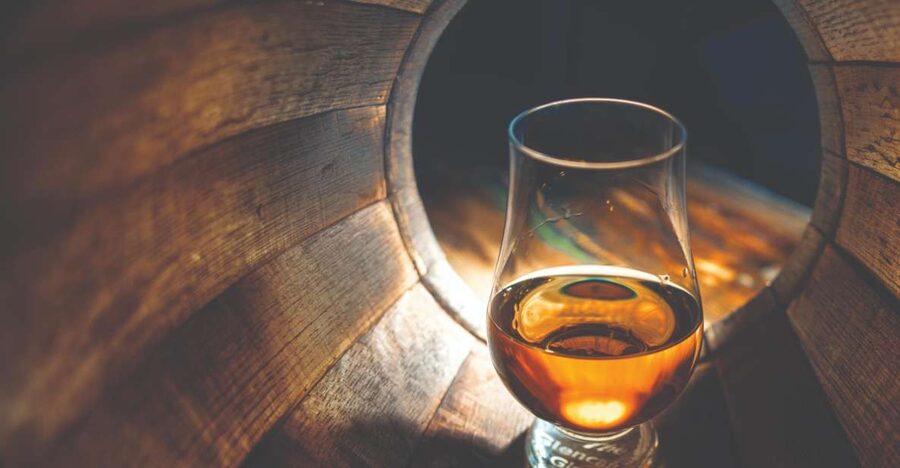From Edinburgh: Speyside Whisky Trail 3-Day Group Tour - Day 1: From Edinburgh North to Lindores Abbey, Whisky Castle, and Grantown-on-Spey