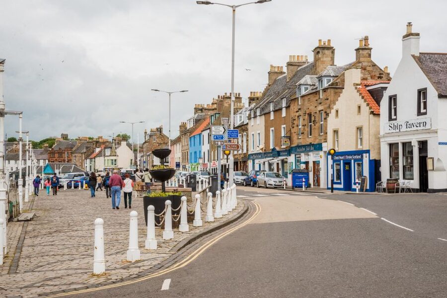 From Edinburgh: St Andrews & Fife's Fishing Villages - Loch Leven and Mary Queen of Scots, with a scenic return loop