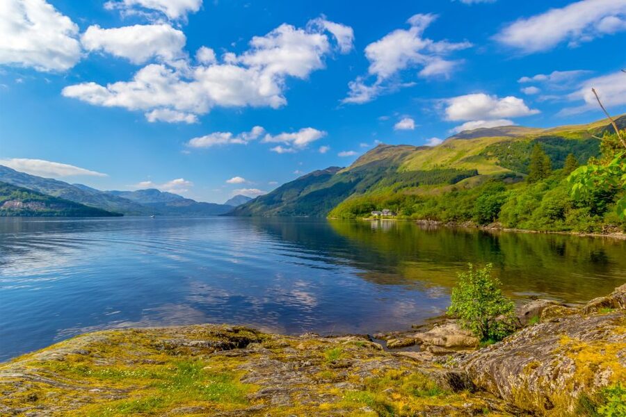 From Edinburgh: Stirling Castle, Loch Lomond & Whisky Tour - Loch Lomond: where the day turns from scripted to scenic
