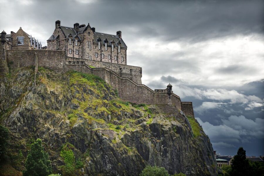 From London: Day Trip to Edinburgh by Rail with Castle Entry - A London to Edinburgh day trip that feels organized, not chaotic