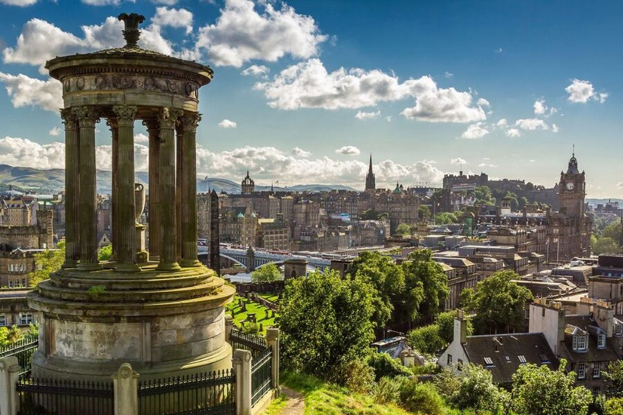 From London: Day Trip to Edinburgh by Rail with Castle Entry - Reserved seats and the 6:30am King’s Cross routine