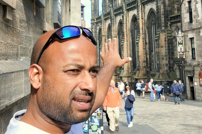 Full Day Tour of Edinburgh Including Lunch With A Local Expert - Scott Monument and the Walter Scott connection