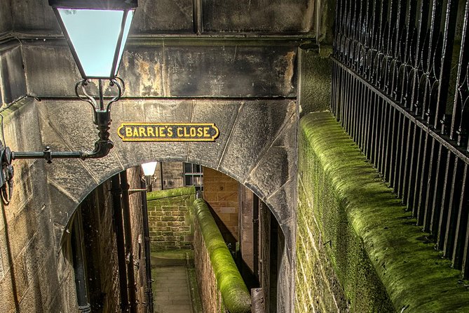 Ghosts, Mysteries, and Witches Tour - Niddry Street and the South Bridge Vaults: smuggling, secret medicine, and strange claims