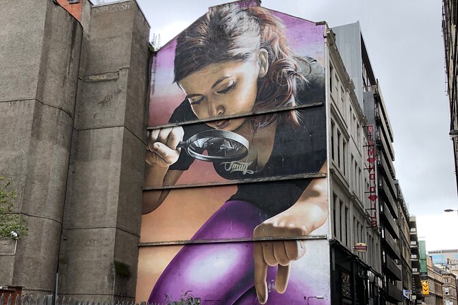 Glasgow in a Day: Family-friendly Private Day Tour from Edinburgh - University of Glasgow, Kelvingrove, and the Glasgow School of Art