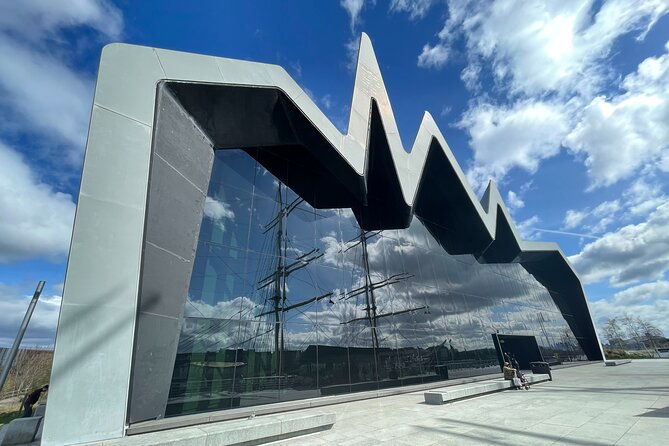 Glasgow in a Day: Family-friendly Private Day Tour from Edinburgh - George Square wrap-up: where the city’s civic pride shows