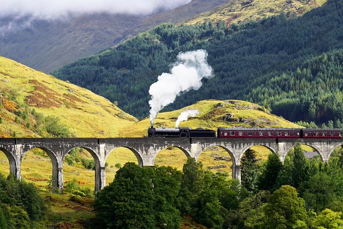 Glenfinnan Viaduct Glencoe and Fort William Tour from Edinburgh - Glenfinnan Viaduct: the main event and the timing reality
