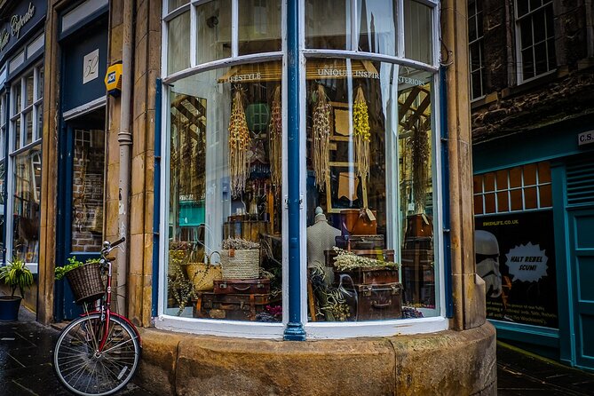 Guided 60-Minute Photography and sightseeing Tour in Edinburgh - Quick hits: what makes this Edinburgh photo walk work