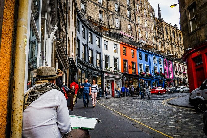 Guided 60-Minute Photography and sightseeing Tour in Edinburgh - A 60-minute Edinburgh photo lesson, starting at the Witches Well