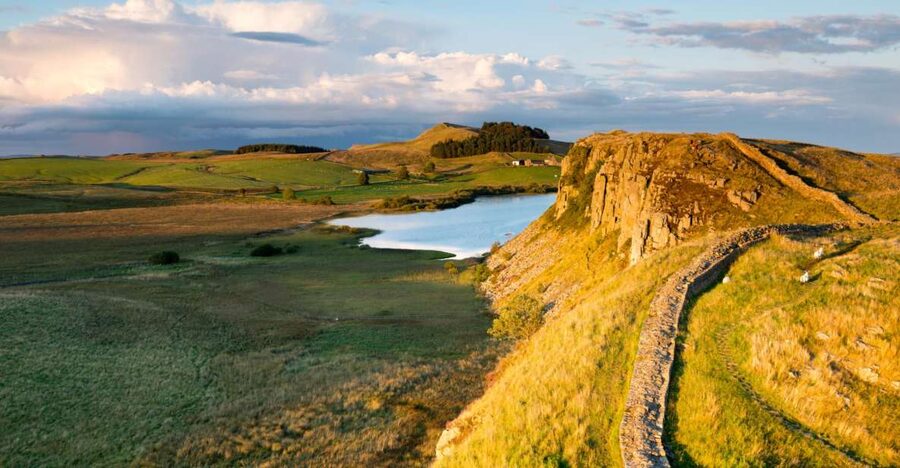 Hadrian's Wall & Roman Britain 1-Day Tour from Edinburgh - Steel Rigg: walking beside Hadrian’s Wall and understanding the exposure