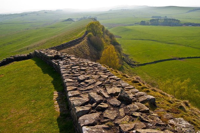 Hadrian's Wall & The Borders Tour from Edinburgh Incl. Admission - Jedburgh Abbey and Carter Bar: where the border story starts