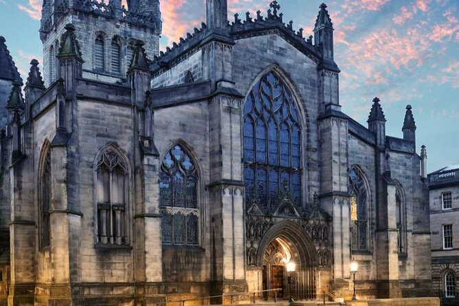 Highlights from the Royal Mile: A Self-Guided Audio Tour - Key things to know before you walk the Royal Mile by audio