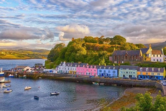 Isle of Skye & Highlands 3days / 2nights in Spanish. - Isle of Skye day: Old Man of Storr first, then Kilt Rock, Quiraing, and Neist Point