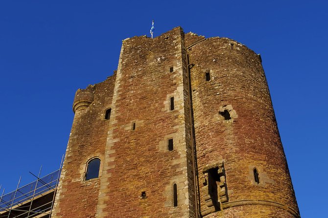 Jamie Fraser Outlander tour to Lallybroch tours Edinburgh - Jamie Fraser audio plus live guide commentary