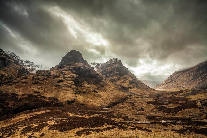Loch Ness, Glencoe and The Scottish Highlands Tour from Edinburgh - Commando Monument and Ben Nevis views: mist is part of the deal