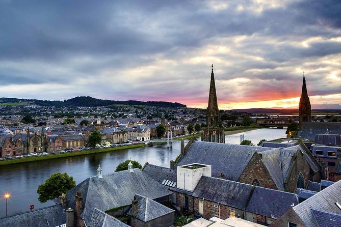 Luxury Transfer Service | Edinburgh to Inverness - Along the route: making use of stops without killing your schedule