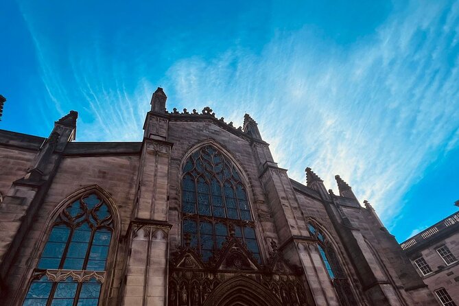 Magical Walking Tour in Edinburgh - Stop by stop through Edinburgh Old Town: what each area brings