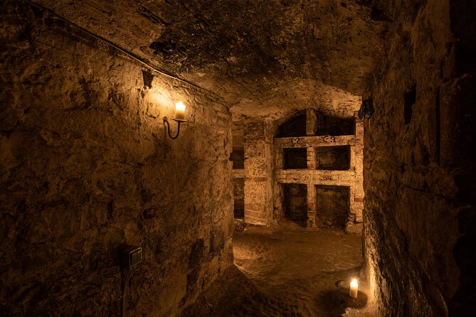 Multi-Sensory Haunted Underground Vaults Tour in Edinburgh - Starting at Mercat Cross, Then Sliding Into Old Town Clos-es