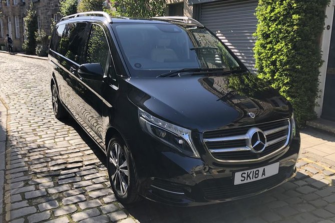 Outlander locations experience, Private Tour in a premium Minivan - Guide commentary makes the whole day click