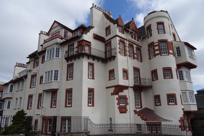 Private 4 Hour Tour of Edinburgh in a Spacious 6-seater Mercedes - The spooky-cute stops: Grassmarket, Greyfriars Bobby, Diagon Alley, and Elephant House
