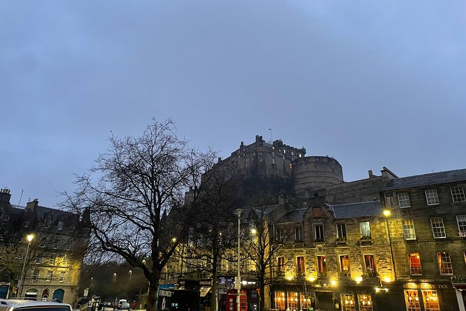 Private Airport Transfer from Edinburgh airport to Glasgow - Value for Money When You Pay Per Group (Up to 7)