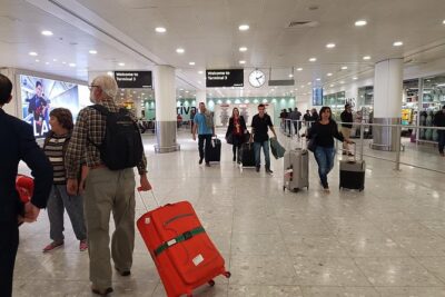 Private Airport transfer From or to Edinburgh airport (One way transfer)