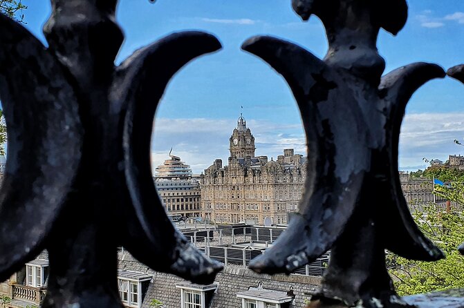 Private Edinburgh driving tour - The City Core Stops: St Giles, Advocates Close, Royal Mile, and More