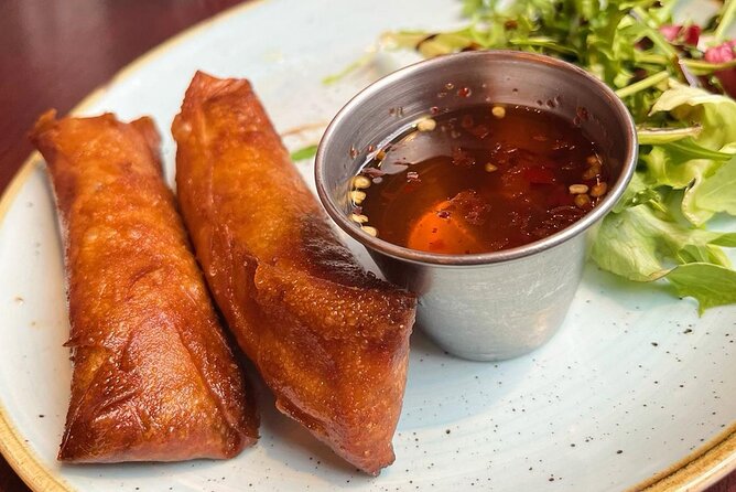 PRIVATE Edinburgh Food Tours - Old Town, Leith - Castle View First, Then Real Food in Edinburgh Old Town