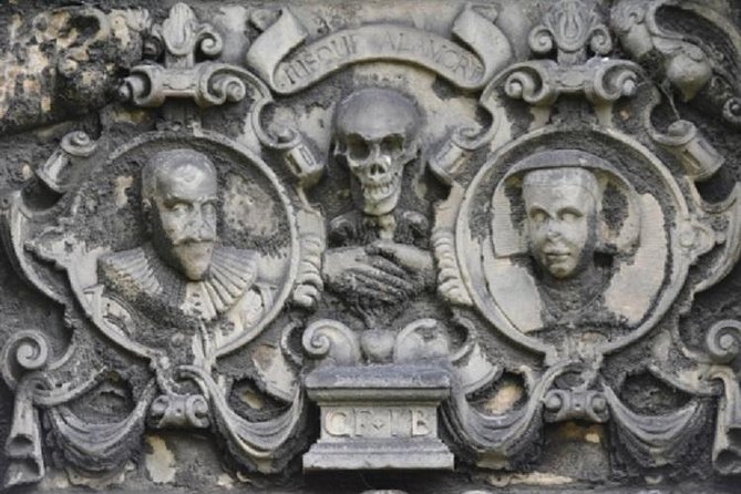 Private Greyfriars Kirkyard history tour - Greyfriars Kirkyard: why this cemetery tour feels different