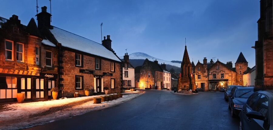 Private Outlander Tour for Small Groups - How the Guide Tailors the Day, and What Languages to Expect