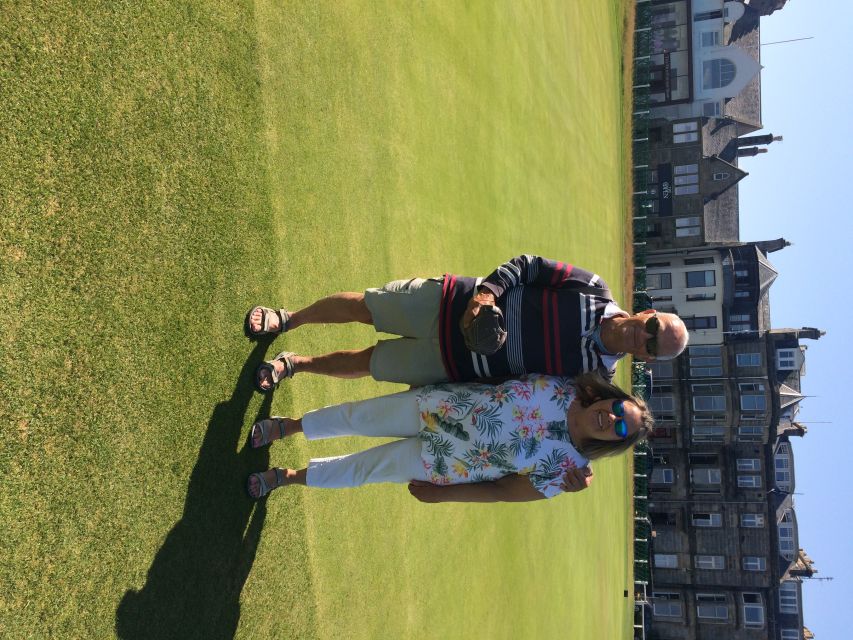 Private St Andrews: Home of Golf Old Course Tour - Old Course time: 1st tee, putting green, and where to stand