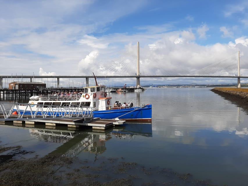 Queensferry: Firth of Forth Blackness Castle Cruise - Limekilns and Kidnapped: when the cruise adds story to the shoreline