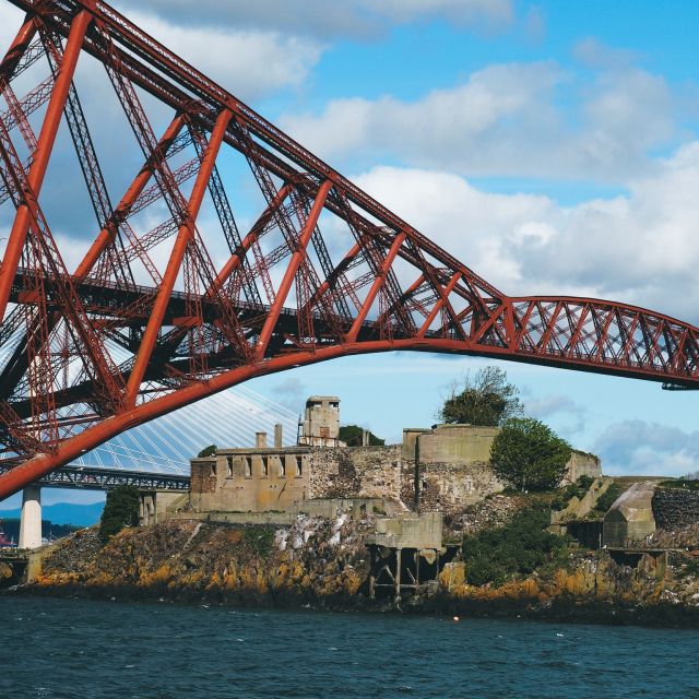 Queensferry: Sightseeing Cruise to Inchcolm Island - What to expect on your walking route, stairs, gravel, and gull-season rules