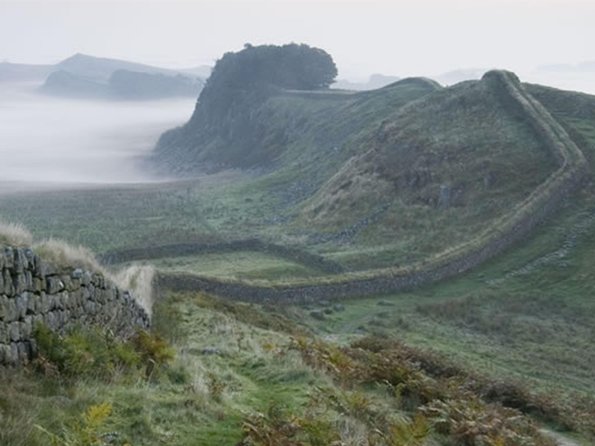 Rosslyn Chapel and Hadrian's Wall Small Group Tour from Edinburgh - Rosslyn Chapel and Hadrian’s Wall: A Single Day With Big Contrasts
