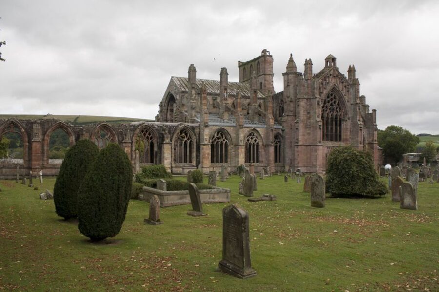 Rosslyn Chapel & Scottish Borders Tour from Edinburgh - Getting out of Edinburgh, before the day gets loud