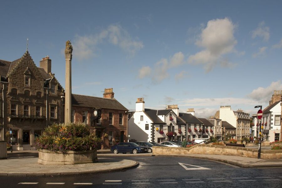Rosslyn Chapel & Scottish Borders Tour from Edinburgh - Scott’s View and the William Wallace statue stop