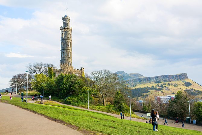 Royal Edinburgh Ticket - Hop-On Hop-Off and Attraction Admissions - Redeeming at Waterloo Place: where to start without stress