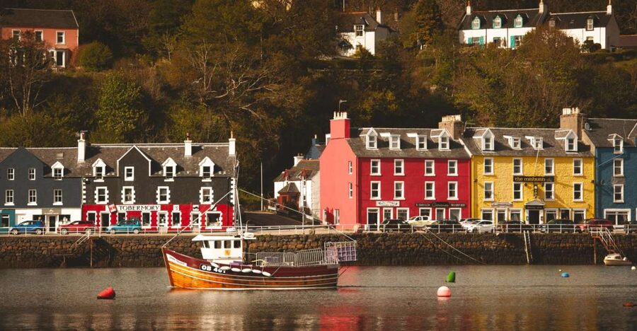 Scotland: West Highlands, Mull and Iona 4-Day Tour - Day 4: Craignure to Oban, Inveraray, and Loch Lomond’s viewpoint drive